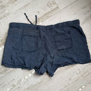 Gap drawstring shorts